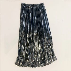 New AN'GE Paris Metallic Pleated A-Line Midi Skirt